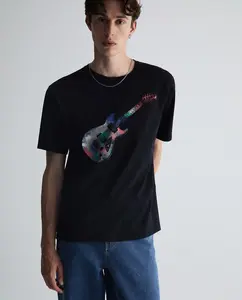 Футболка с гитарой Sfera, черный