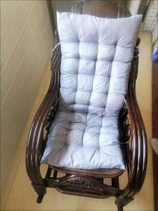 Jiajing Furniture Кресло-качалка из ротанга с поясничной поддержкой и подушкой