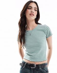 ONLY укороченная футболка с салатовым краем в полоску цвета шалфея