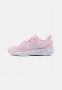 Кроссовки для соревнований STAR RUNNER 4 UNISEX Nike, цвет pink foam/summit white/white