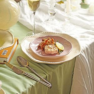 Modern Housewife Набор мисок и тарелок Modengzhufu кремового цвета, качественная керамическая посуда для дома, рельефные рисовые миски и тарелки, 18-сантиметровые мелкие тарелки в кремово-белом цвете