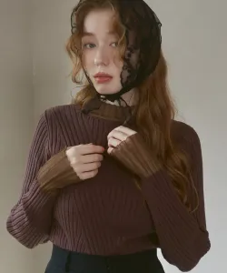 Прозрачный трикотажный топ в рубчик