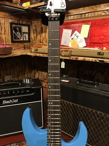 Charvel DK24 HSS FR - Инфинити Блю