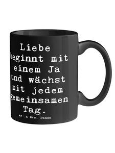 Свадебная кружка с надписью Любовь черного цвета Mr. & Mrs. Panda