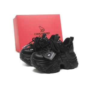 Маленькие небесные овощи Hong Kong-Style индивидуальные массивные кроссовки женские CARDANRO, черный
