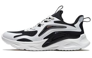 Кроссовки женские с низким верхом белые/черные Xtep