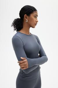 Рубашка с длинными рукавами из микрофибры. H&M, серый