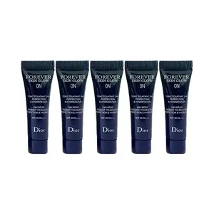 DIOR Набор пробников жидкого тонального крема Creamy Eternal стойкий осветляющий тон кожи 2,7 мл