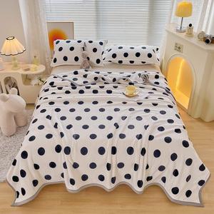 Antarctic Простыня флисовая 120х200 см, утолщенный вельвет, цвет Bai Bao Dian