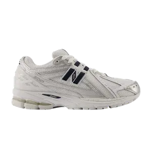 Кроссовки New Balance 1906R 'White Navy Silver Metallic', серебряный