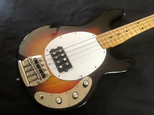 Ernie Ball Music Man Musicman Stingray Music Man BFR Ограниченная серия Stingray Retro '76 2023 - Сансет