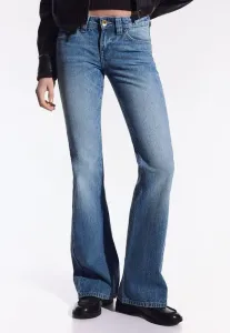 Расклешенные джинсы Bershka, Light-Blue Denim