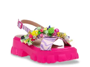 Сандалии Selah Platform Sandal Betsey Johnson, розовый/мультиколор
