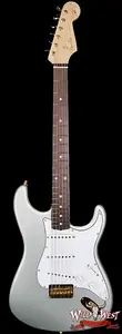 Fender Custom Shop Robert Cray Signature Stratocaster Hardtail с грифом из ясеня AA Birdseye, состояние NOS, цвет Inca Silver, 7,50 фунтов