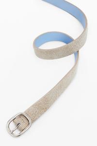 Ремень, похожий на замшу