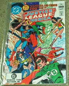 Justice League of America No. 200 Mar Super Sized Star Studded! (Volume 23) (DC)