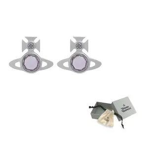 Vivienne Westwood Кубический цирконий, серебристый латунь Saturn стиль прозрачные бриллиантовые серьги-гвоздики унисекс silver/gray purple