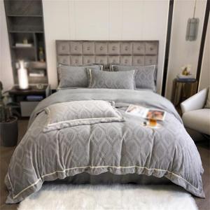 YUSIWOAL Комплект постельного белья велюровый стеганый