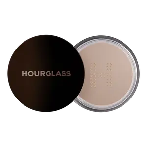Полупрозрачная фиксирующая пудра Veil дорожного размера HOURGLASS