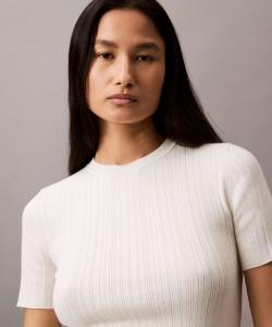 (W) Пуловер Calvin Klein из хлопковой резинки с коротким рукавом, джинсы Calvin Klein 47B361G