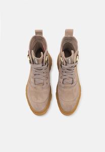 Ботильоны на шнуровке CARIBOU BOOT LACE WP Sorel, бежевый
