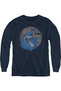 Футболка с длинным рукавом для подростков "Бэтмен в свете прожекторов" Gildan, темно-синий