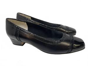 Женские туфли Carma из черной кожи Ros Hommerson