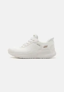 Тренеры по хаосу отряда боба Skechers Wide Fit, Off White
