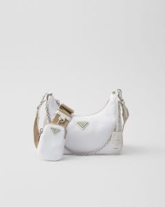 Сумка Prada Re-Edition 2005 из переработанного нейлона (Re-Nylon), белый