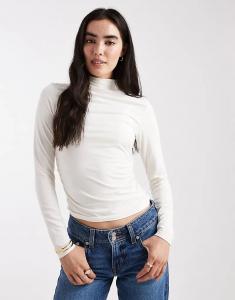 Лонгслив Levi's Nina с высоким воротом и длинными рукавами белого цвета
