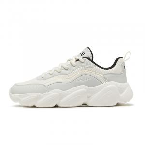 Низкие массивные кроссовки для мужчин Erke, microcrystal белый/белый dew серый