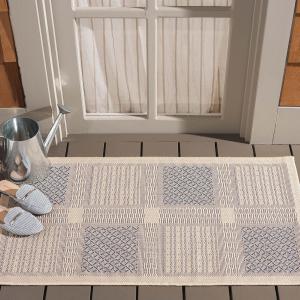 Ковер SAFAVIEH, 61 x 110 см, Washable Outdoor Courtyard Collection - Natural & Blue, без линьки и легкий в уходе, идеально для патио, входной двери, прихожей, придверный ковер (CY1928-3101)