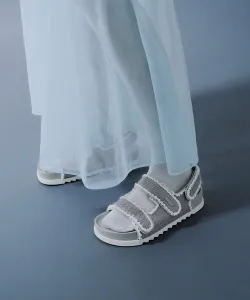 Сандалии на платформе, украшенные жемчугом Charles & Keith, цвет Silver