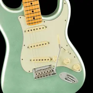 Fender American Professional II Stratocaster с кленовой накладкой на грифа, Mystic Surf Green, США, серийные номера US210099813-US210100502