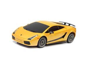 Lamborghini Superleggera масштаб 1:24 Rastar 26300 желтый управляемый автомобиль