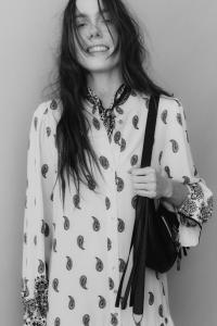 Платье из вискозы с узором H&M, мультиколор