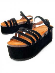 Босоножки на платформе Andalita9 черного цвета Montevita