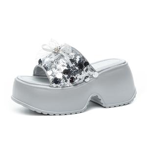 Shoe cabinet floral language Тихие противоскользящие амортизирующие шлепанцы для женщин устойчивые к истиранию серебристые, цвет Silver