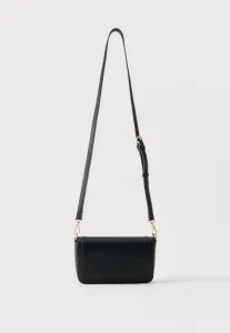 Сцепление мирабела Call It Spring, Black