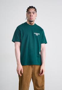 Футболка Carhartt WIP ALUMNI, Dark Fir/Dark Green