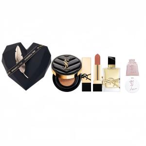 Набор бальзамов для губ в коробке-сердце набор из трех штук консилер для естественного сияния легко растушевывается SAINT LAURENT