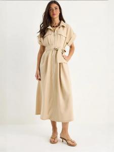 Bianco Lucci Платье в бежевом цвете