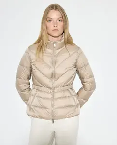 Женский короткий гладкий пушистик Woman El Corte Inglés, бежевый