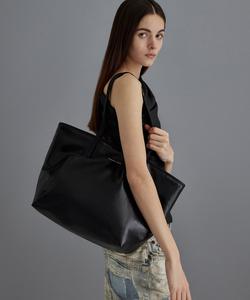 Двусторонняя сумка-тоут Sianna Charles & Keith, цвет Noir