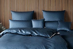 Элегантная атласная наволочка Mako индивидуально со звездами темно-синего цвета, размер 80х80см Elegante