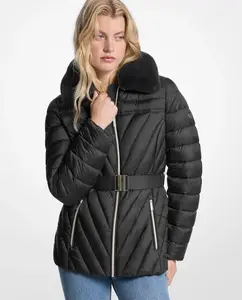 Женский пуховик с воротником из искусственного меха и поясом Michael Michael Kors, черный