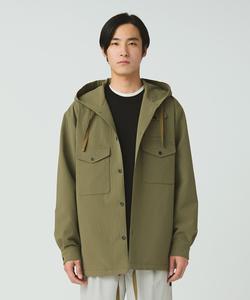 Простая тканевая рубашка с капюшоном