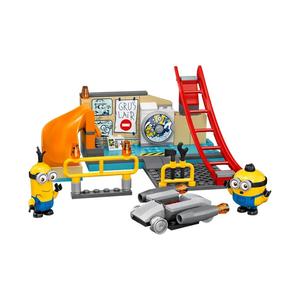 Конструктор Minions Collection Gru's Minions Operators 300 деталей 75546 LEGO