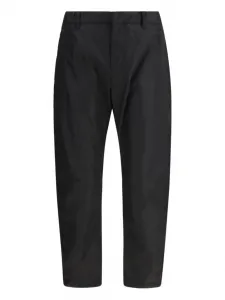 Брюки с карманами из переработанного нейлона Prada, черный