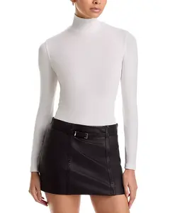 Вязаный топ с высоким воротником в рубчик Frame, белый